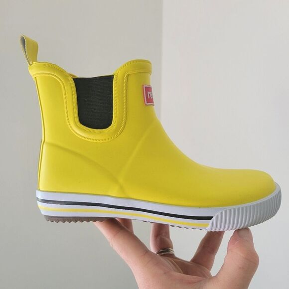 Reima Yellow Rubber Chelsea Ankle Rain Boots with Textured Sole 11.5 Unisex Kids - Picture 1 of 9